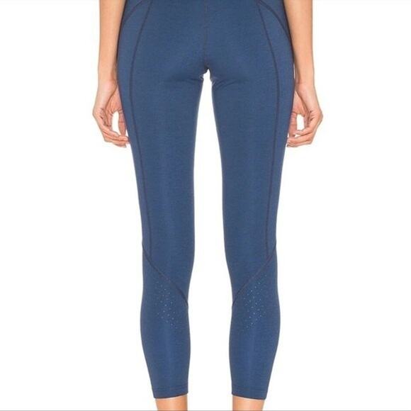 LNDR Scuba Ultra Form Legging in Cobalt Marl - Size Small - Picture 7 of 9